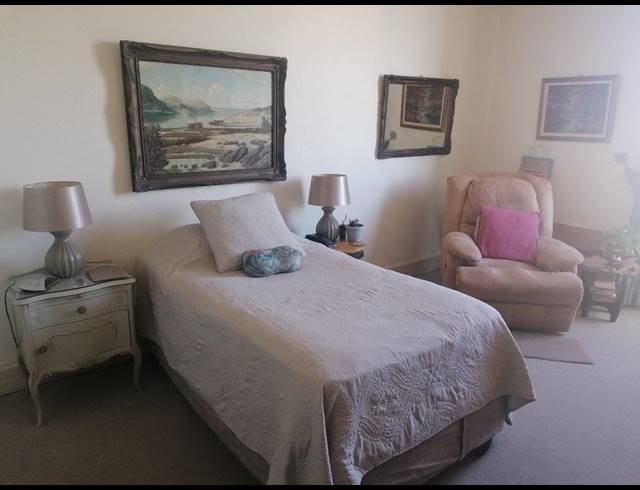 0.5 BEDROOM RETIREMENT UNIT FOR SALE IN NORTH BEACH